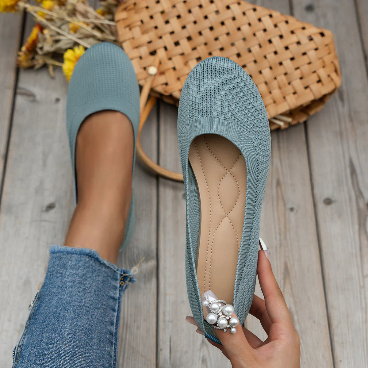 Light Blue / 12
