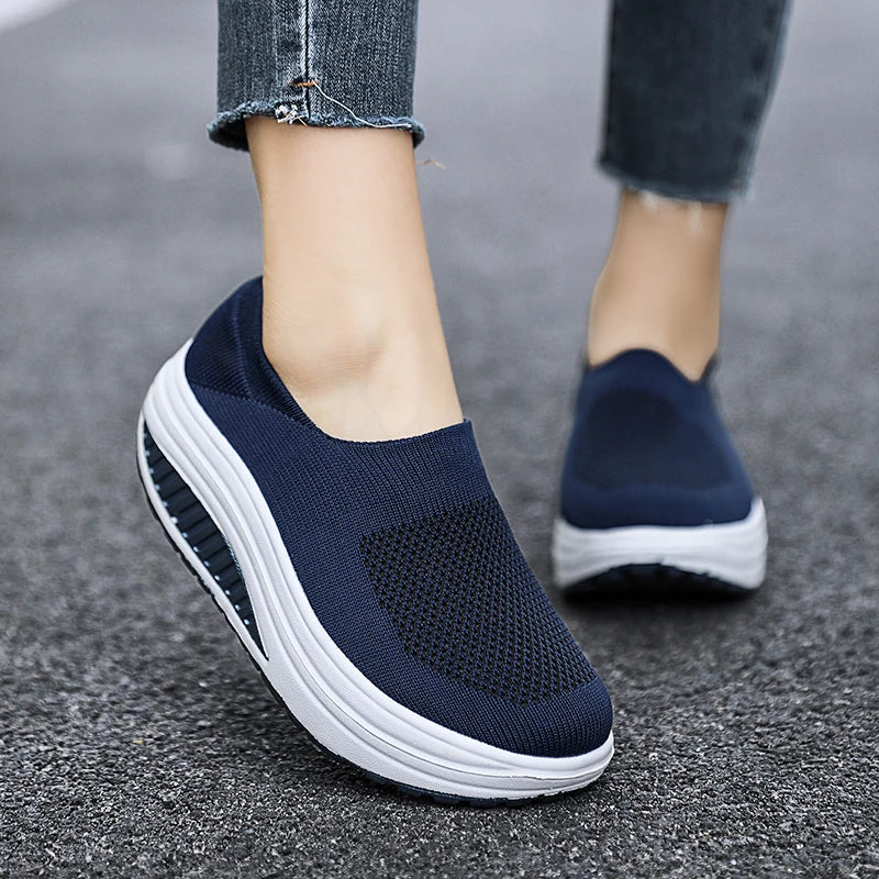 Blue / 12