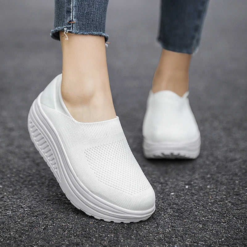 White / 12