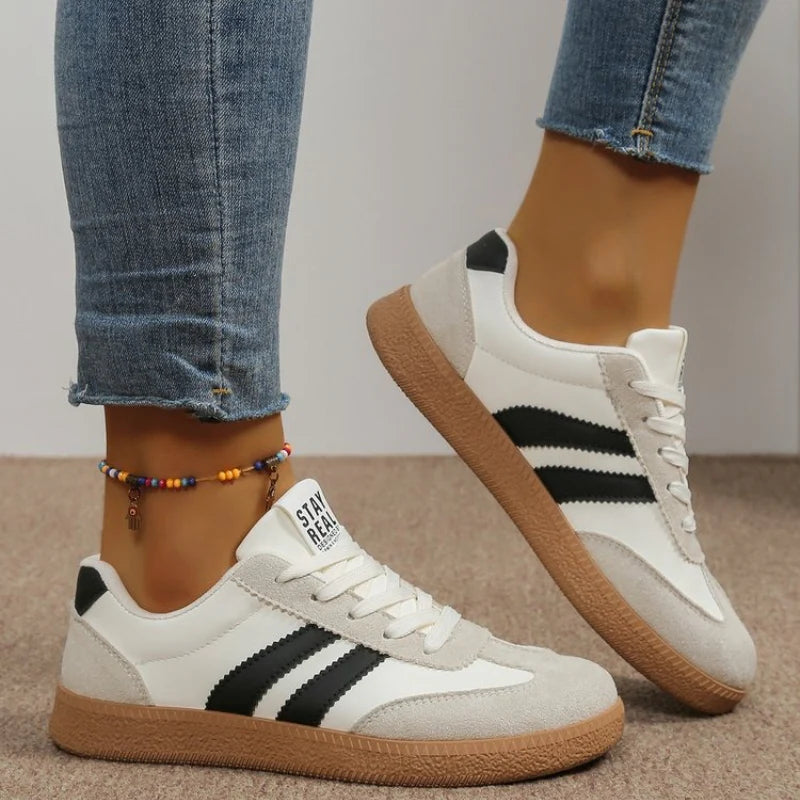 White Black / 12
