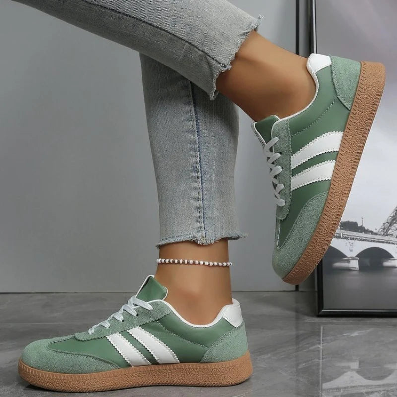White Green / 12