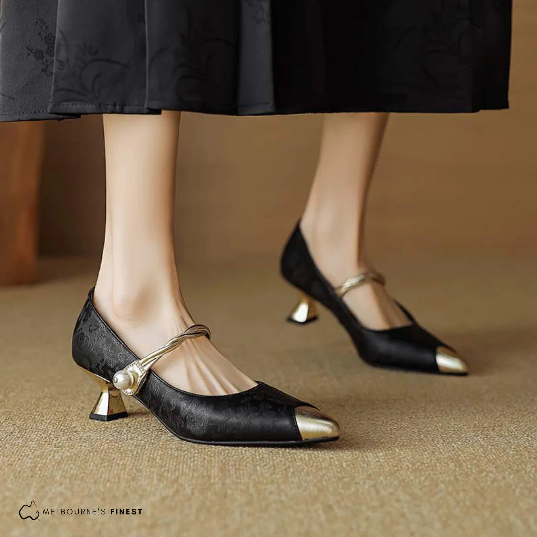Black / 12