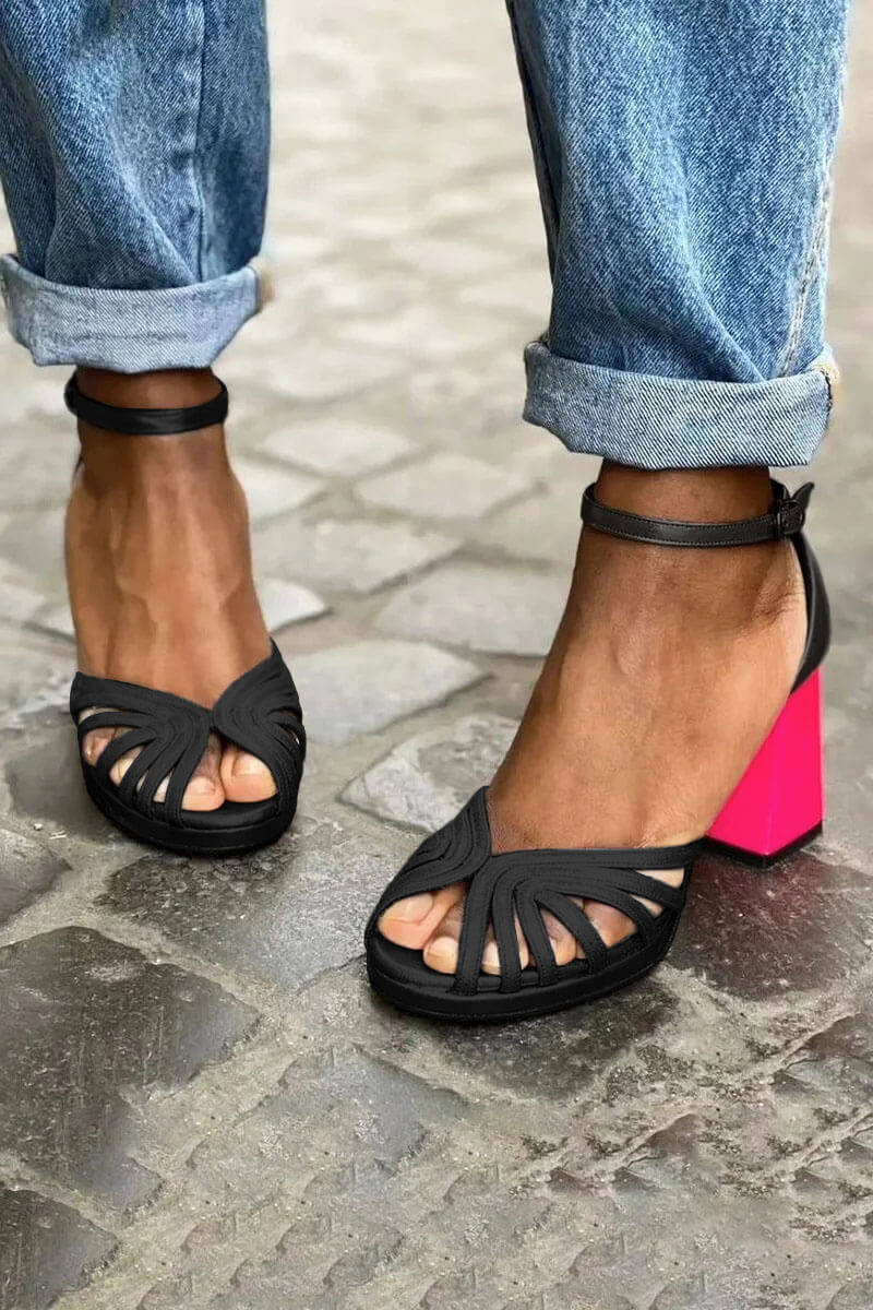 Black / 12