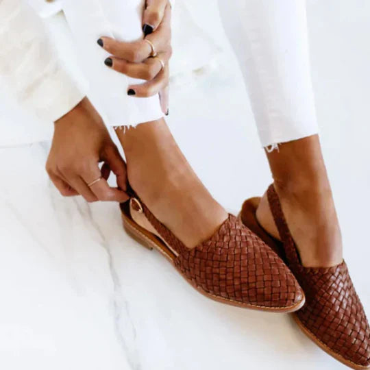 Brown / 12