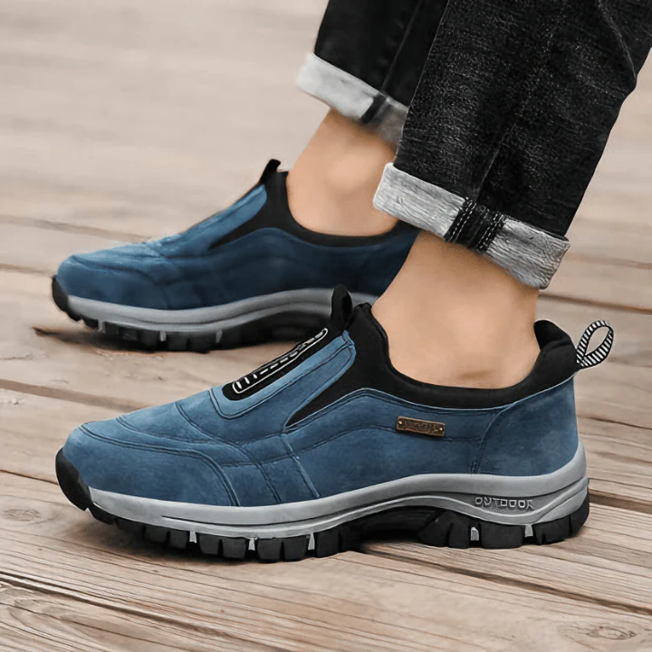Blue / 12