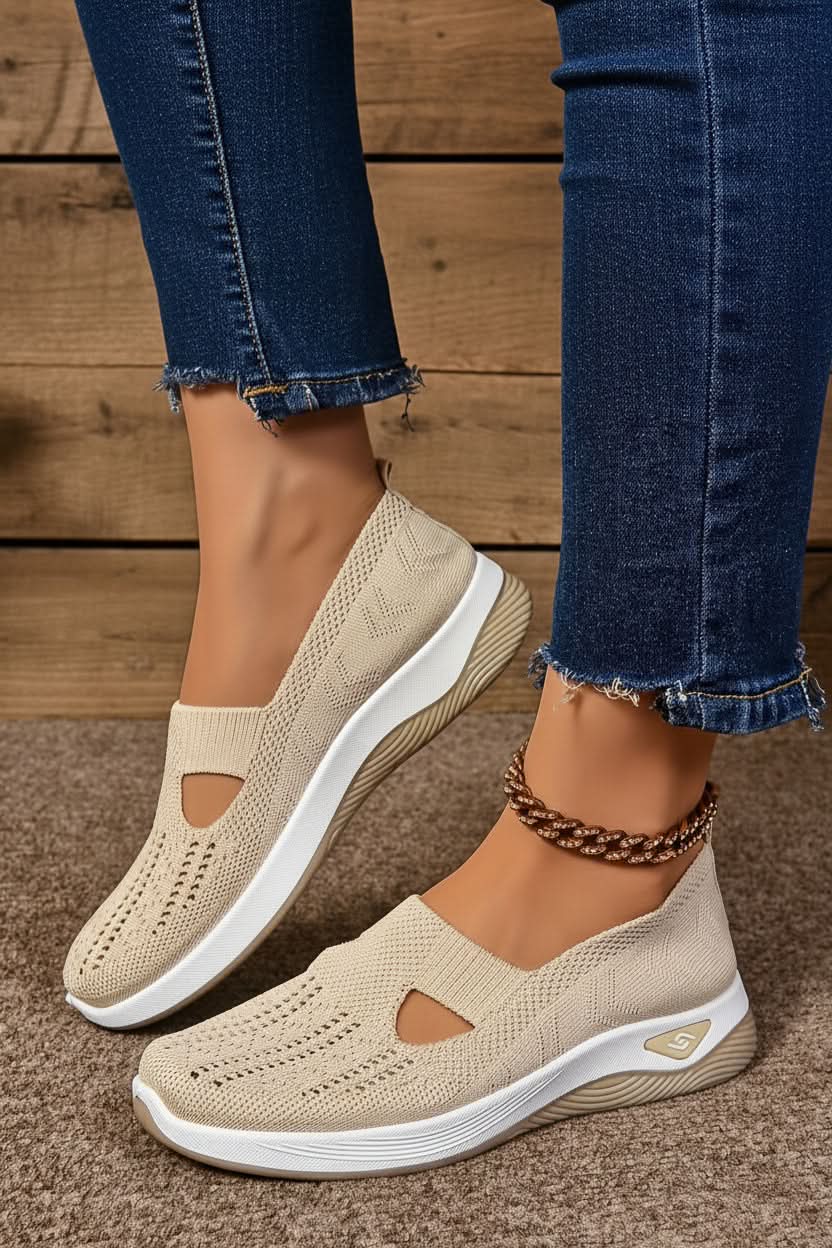 Cream / 12