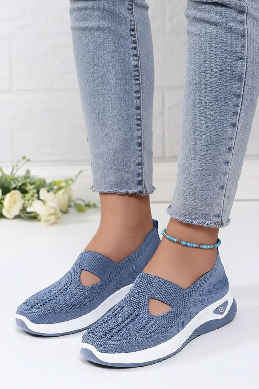 Blue / 12