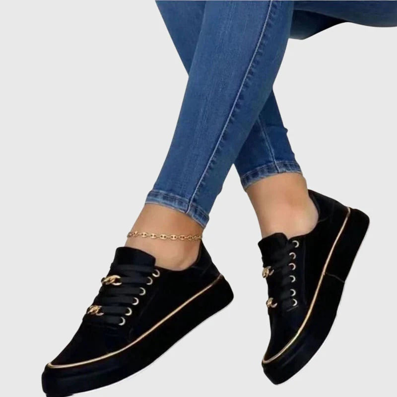 Black / 12
